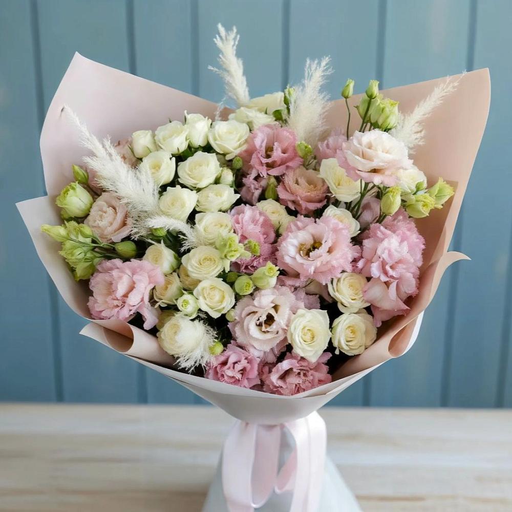 Букет цветов из: Альстромерии и Розы в Пушкино