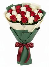Букет Микс из красных и белых роз #REPLACE_PRED# Пушкино