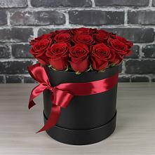 Цветочная композиция из Розы в шляпной коробке в Пушкино