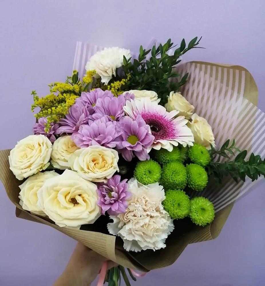 Букет цветов из: Хризантемы, Розы, Гвоздики и Герберы в Пушкино