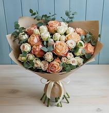 Букет цветов из:  Альстромерии и Розы в Пушкино