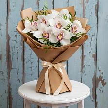 Букет цветов из:  Орхидеи и Розы в Пушкино